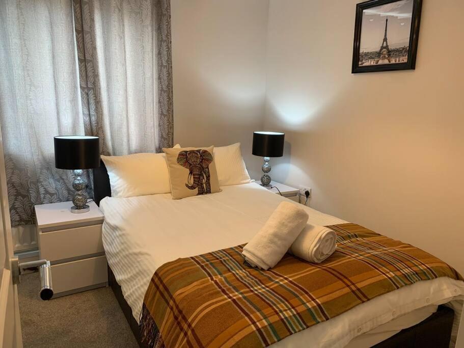 Aqua Dreams - Serviced Luxury Modern Belfast City Centre 2 Bed Apartment Zewnętrze zdjęcie