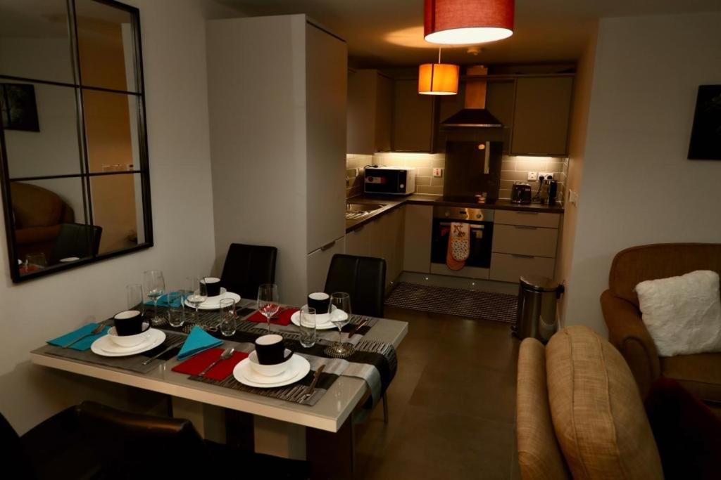 Aqua Dreams - Serviced Luxury Modern Belfast City Centre 2 Bed Apartment Zewnętrze zdjęcie