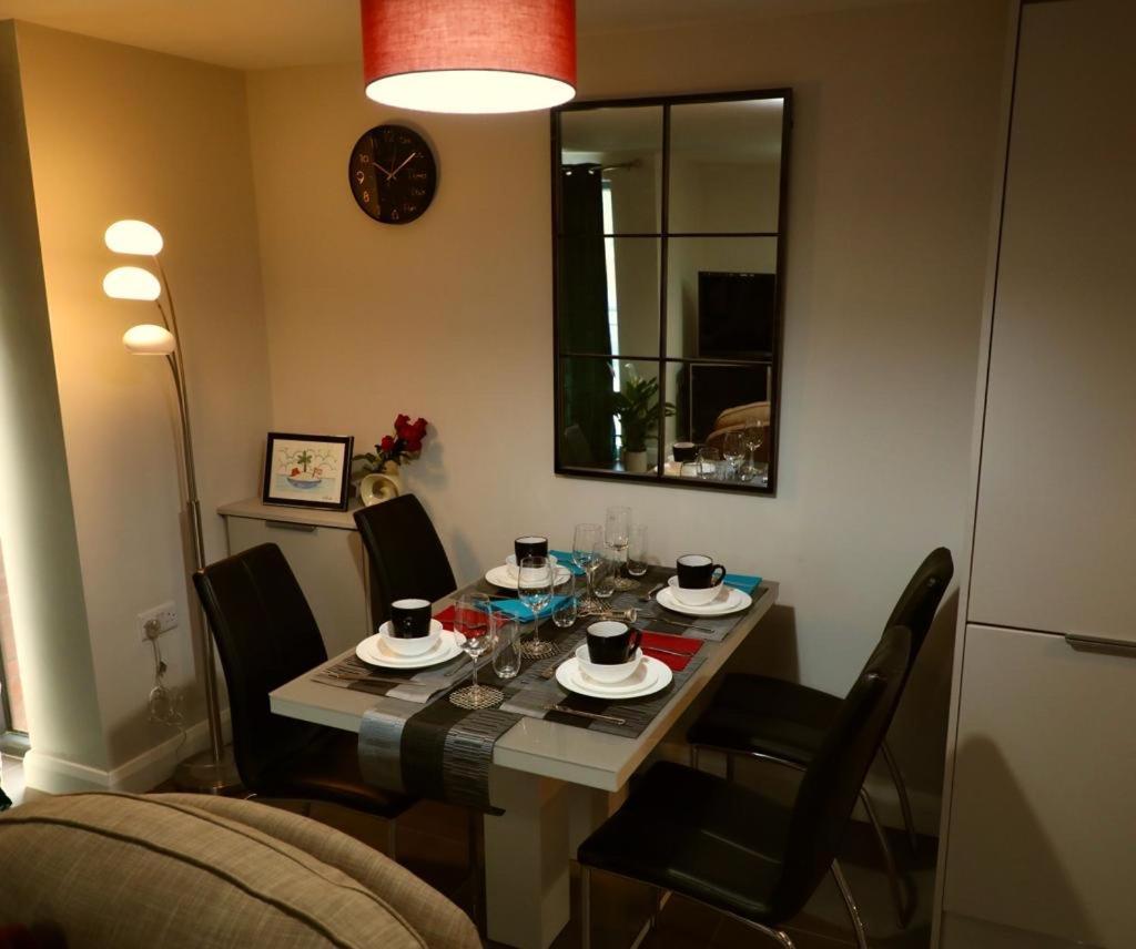 Aqua Dreams - Serviced Luxury Modern Belfast City Centre 2 Bed Apartment Zewnętrze zdjęcie